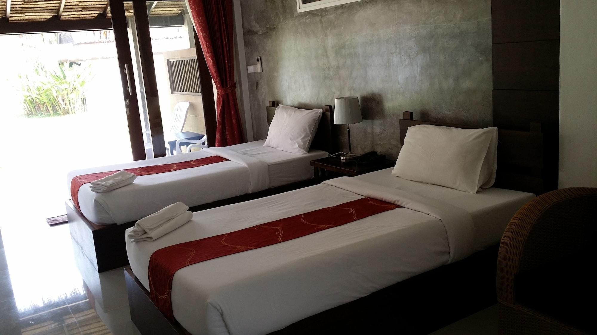Nana Beach Hotel & Resort Pathiu 외부 사진