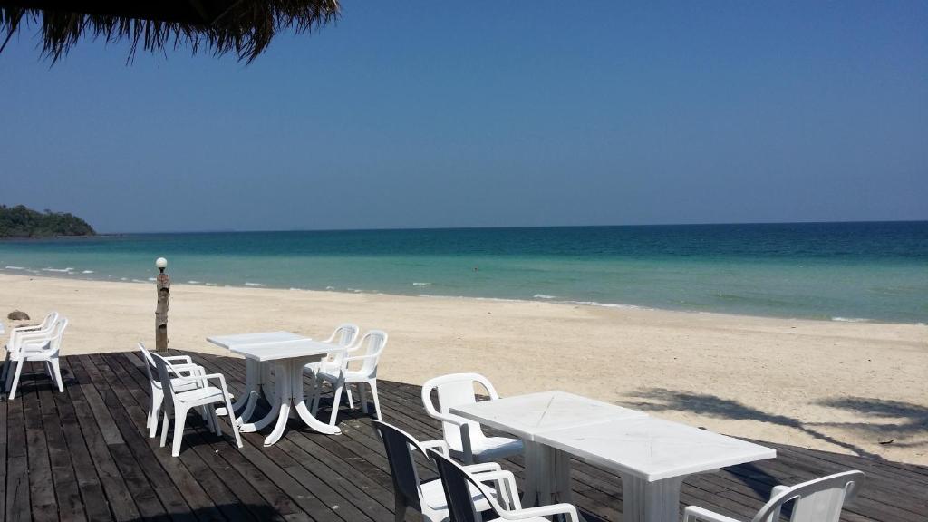 Nana Beach Hotel & Resort Pathiu 외부 사진