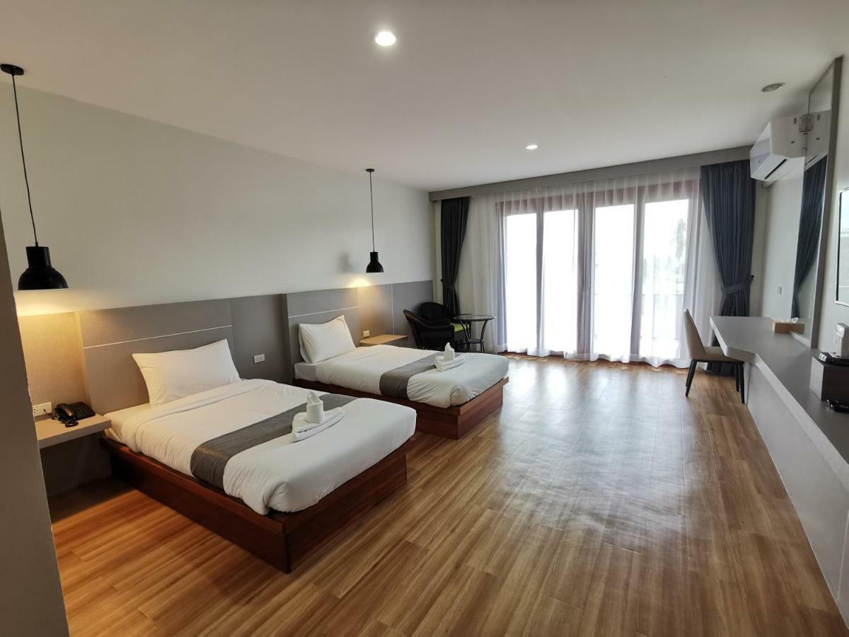 Nana Beach Hotel & Resort Pathiu 외부 사진