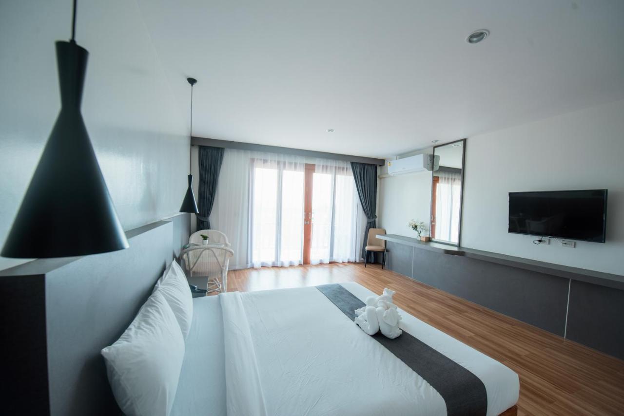 Nana Beach Hotel & Resort Pathiu 외부 사진